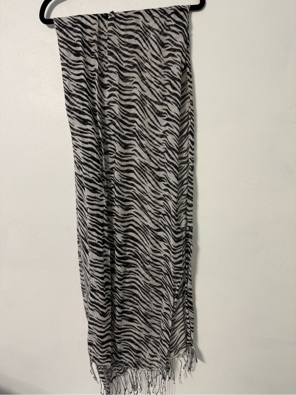 Nate Berkus Black and White Zebra Print Scarf 100% Linen